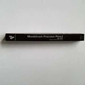 Younique Moodstruck Precison Pencil Lip Liner in Popular